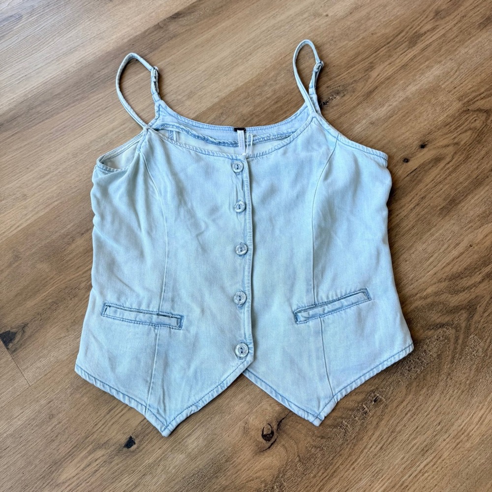 NWT Young Fabulous & Broke Tate Denim Vest Light Wash Button Vest Top Blue Small